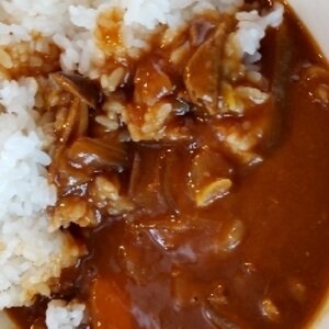 残った芋煮風の里芋の煮物で芋煮カレー